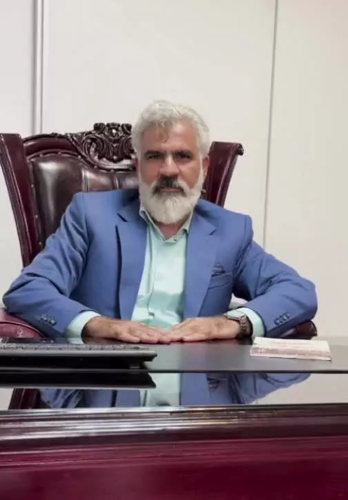 سازنده ، پیمانکار ، مجری