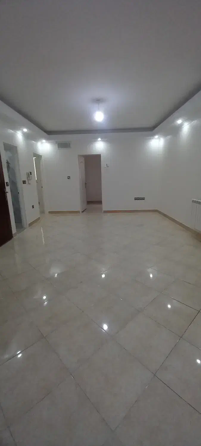 ۶۰ متد ۲ خواب پارکینگ انباری ۶ متری