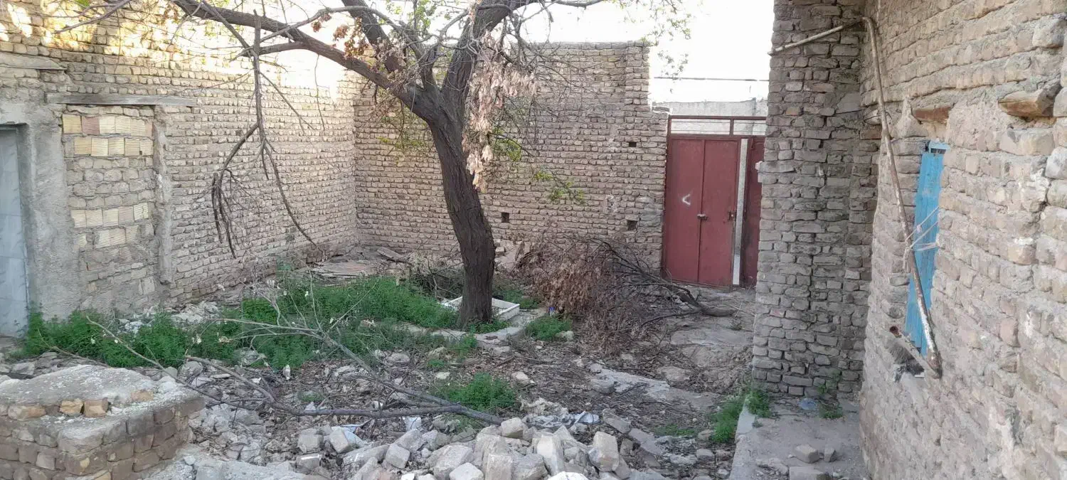 خانه ویلایی (زمین مسکونی)