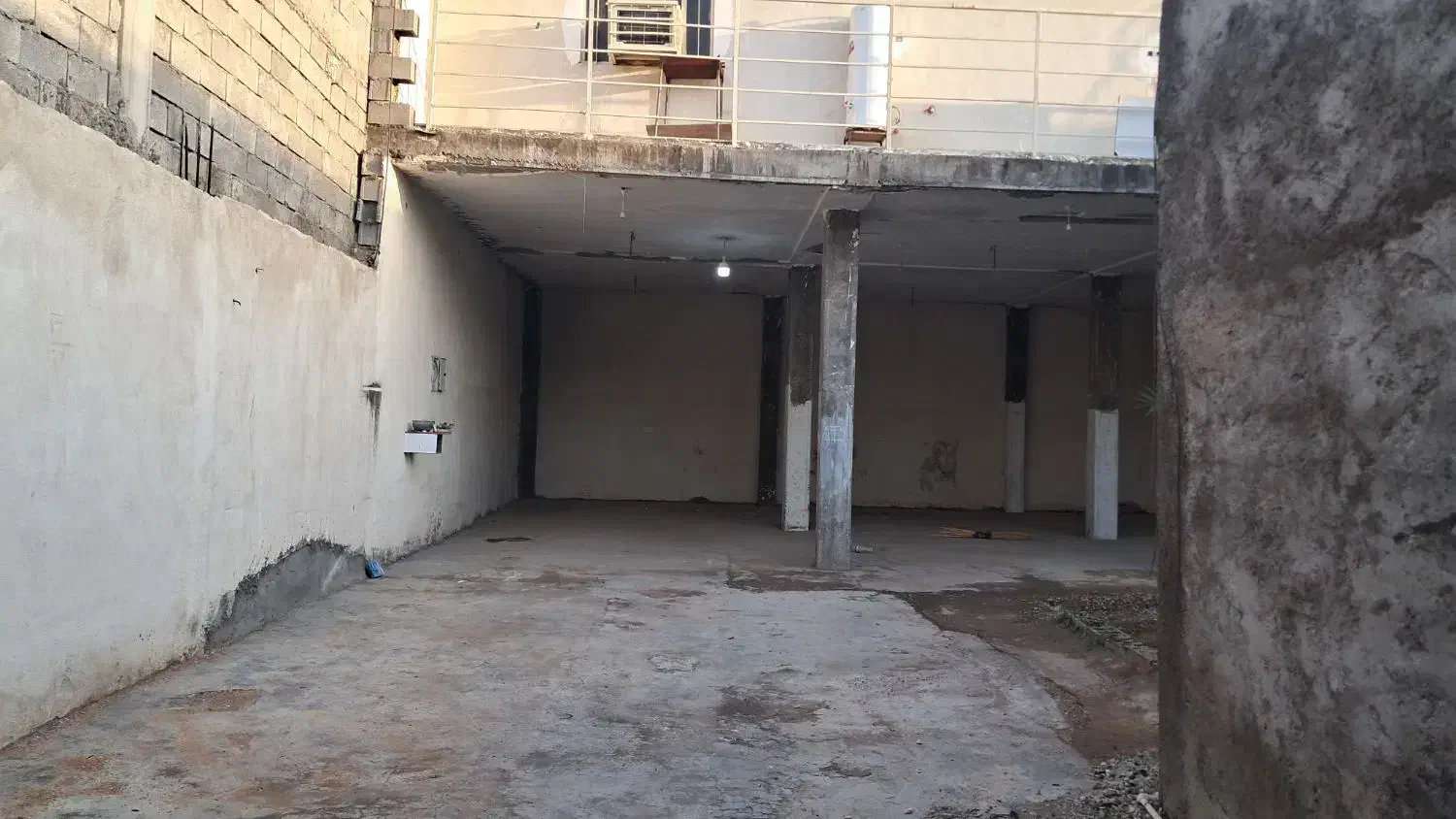 کارگاه انبار گاراژ