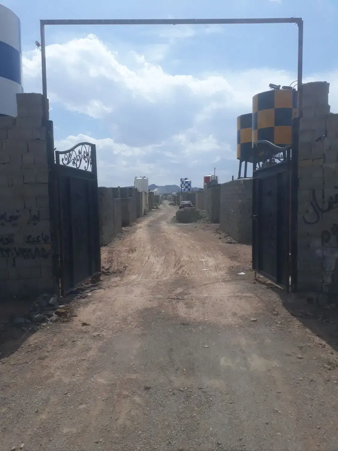 زمین‌ رباط کریم شهر آباد