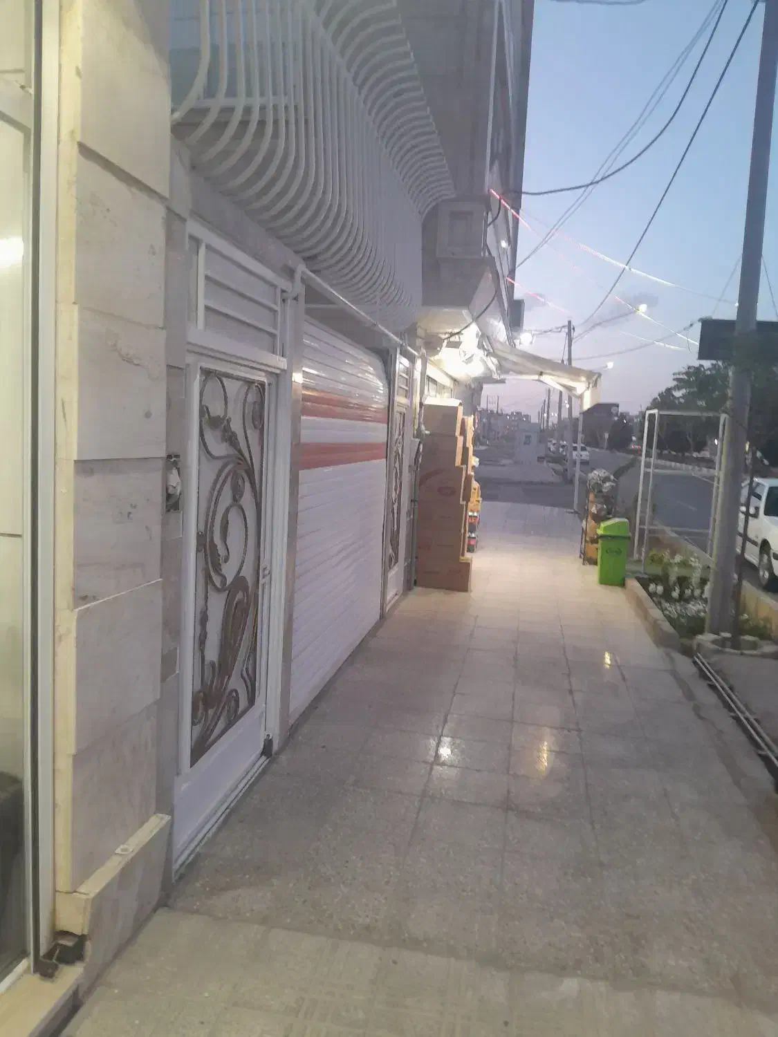 مغازه ۵۰ متری