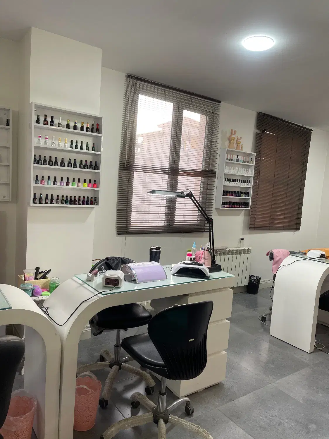 اجاره میز ناخن تخت مژه