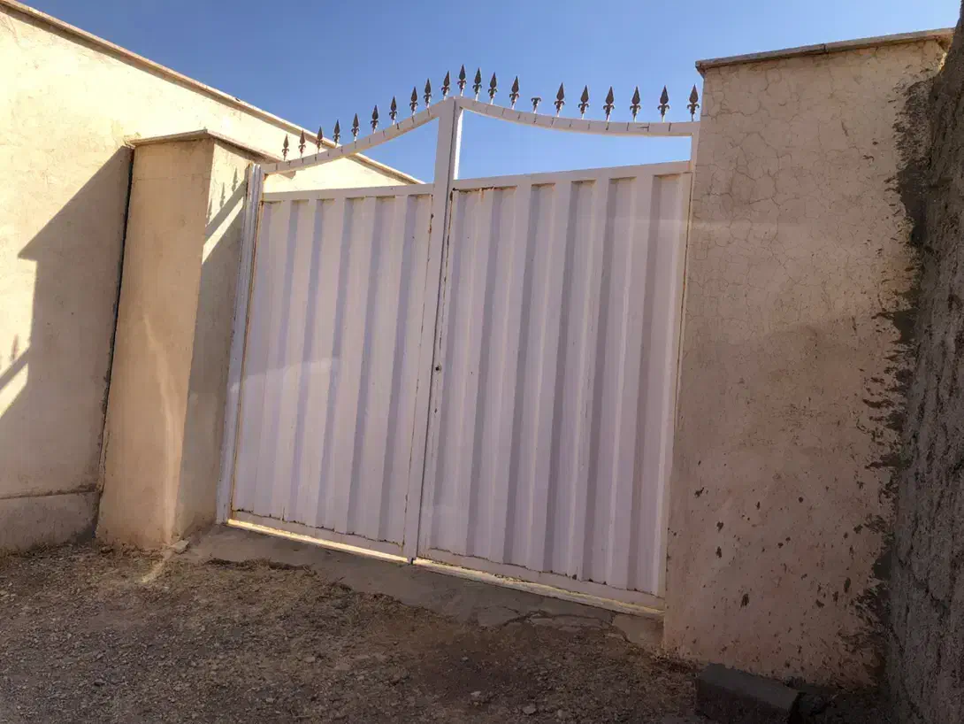۵۰۰ متر باغچه دارای درختان مثمر ،آبسرد