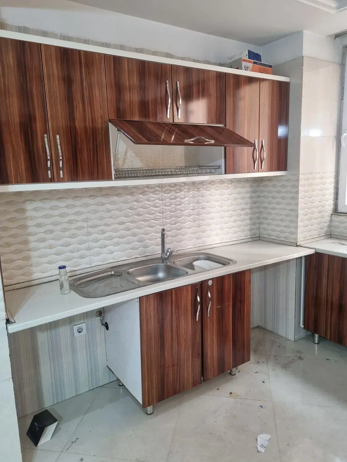 ۷۴ متر در بهمن مهاجر