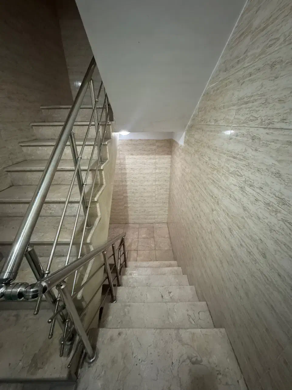 اجاره واحد ۷۷ متری شارق