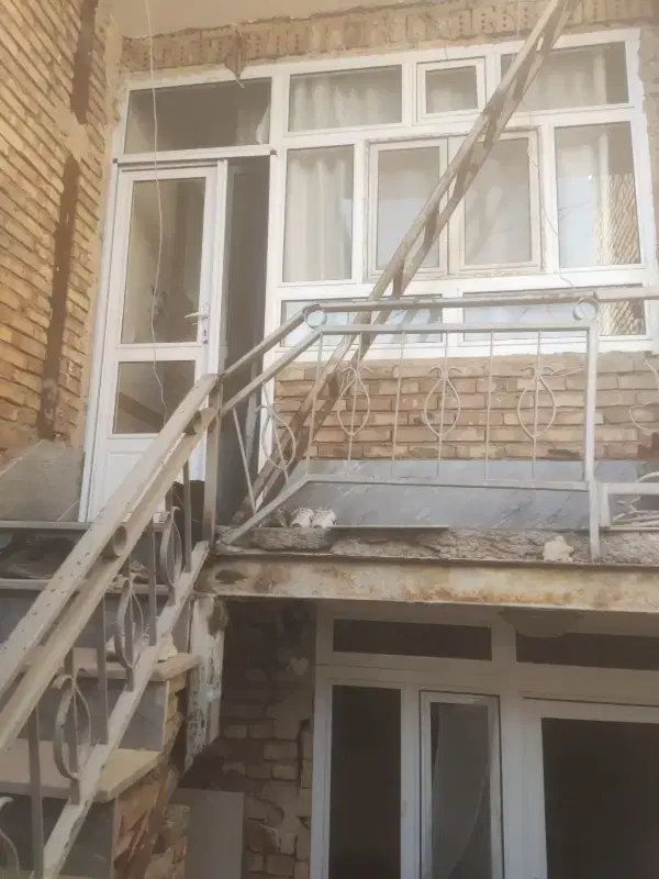 خانه دوطبقه معاوضه میکنم