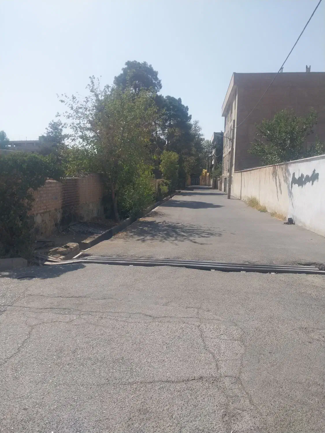 زمین  ۲۶۰۰ متر سند عرصه و عیان
