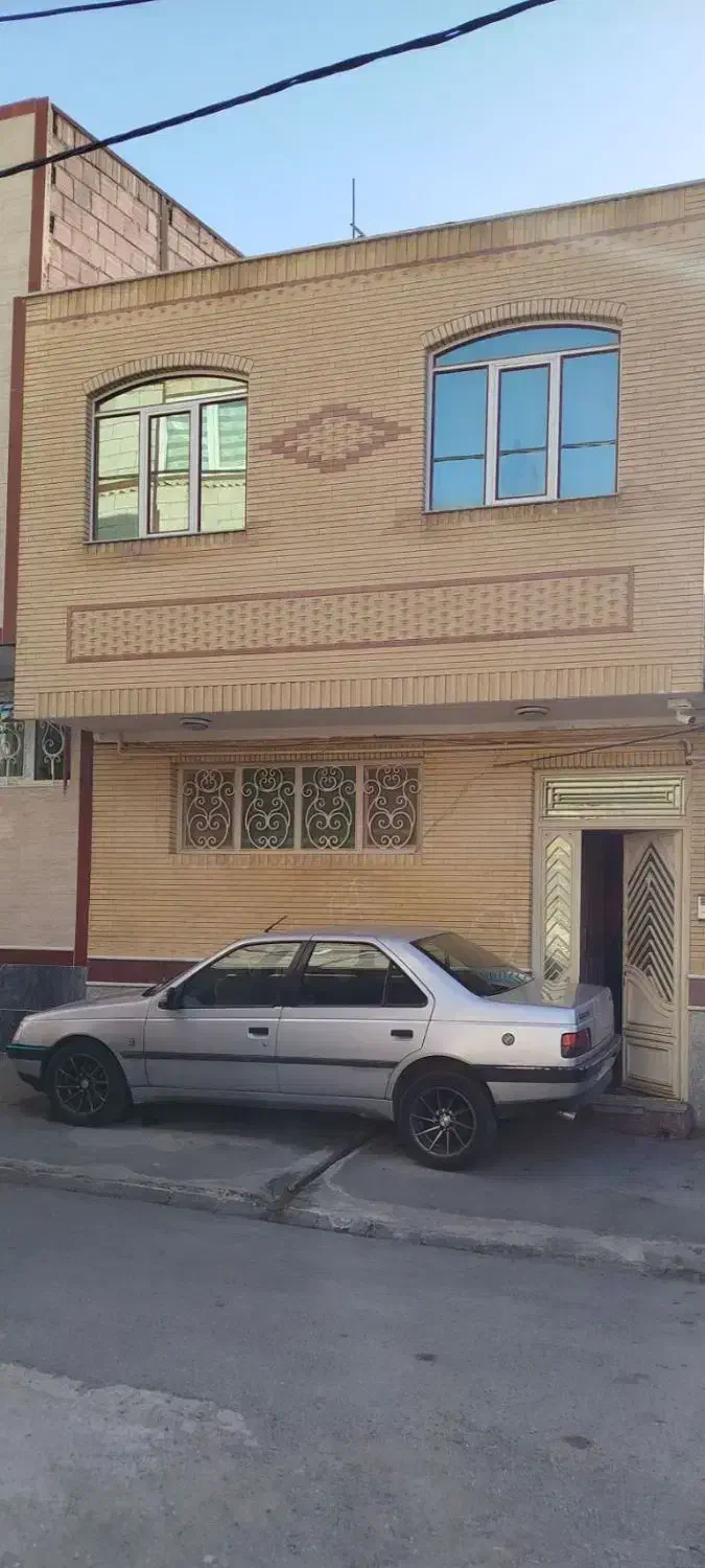 خانه دوطبقه