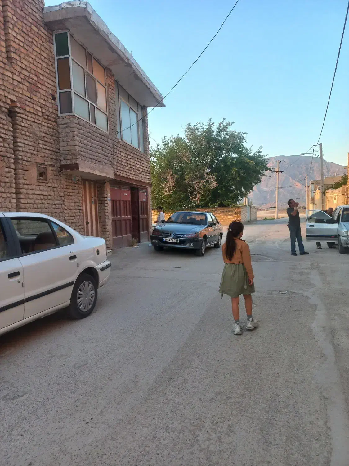1530متر خانه روستایی سه خواب باسازی شده پیربکران