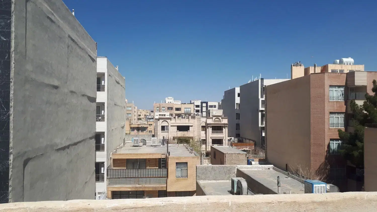 زیرزمین خدماتی_۳۲۰متر_مناسب جهت انواع مشاغل