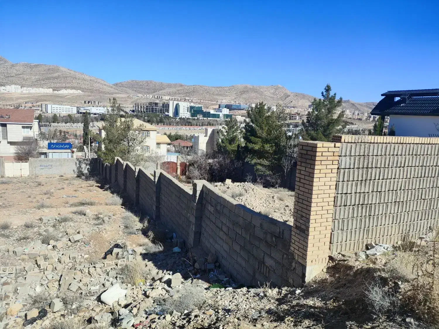 ۲۰۴ متر زمین مسکونی کلستان