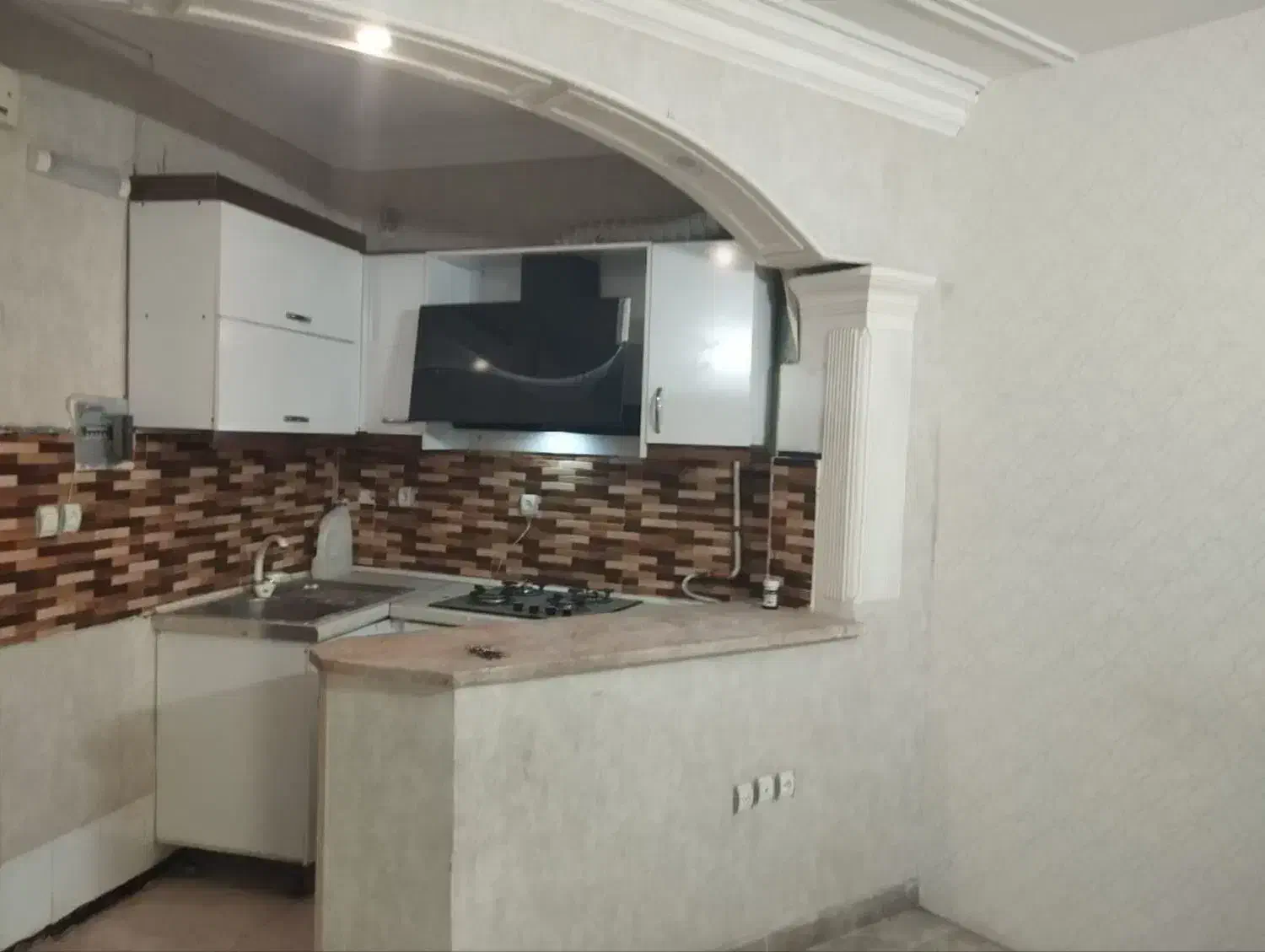 آپارتمان دوخوابه با کاربری مطب و اداری