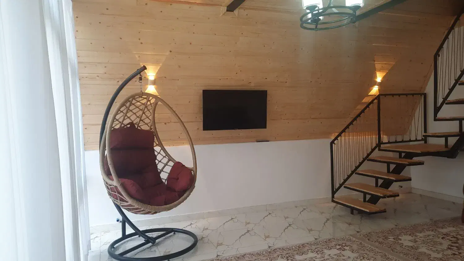 کلبه سوئیسی ساحلی در تالش