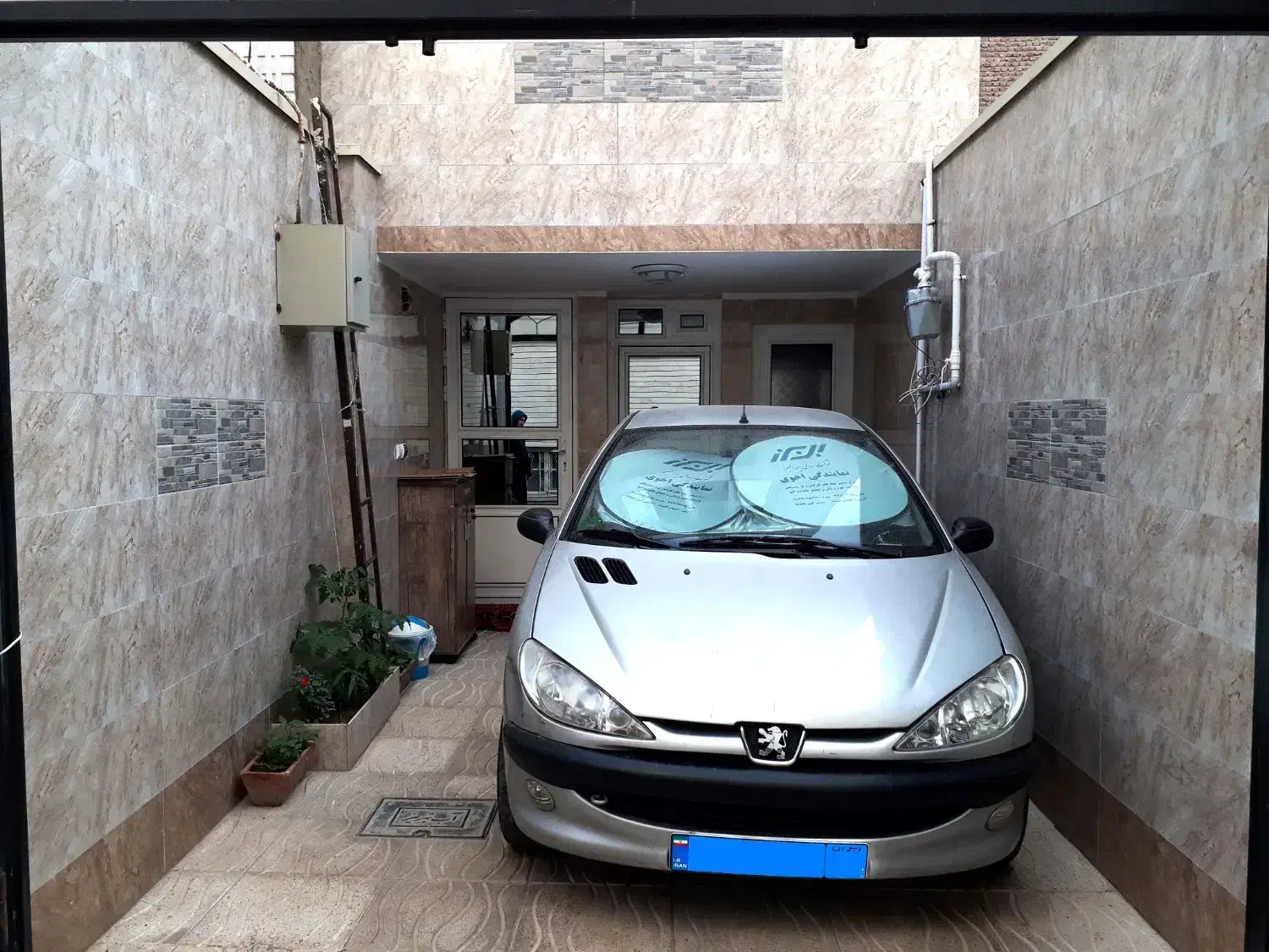 خانه دربست، مرکز شهر، تپلی باغ