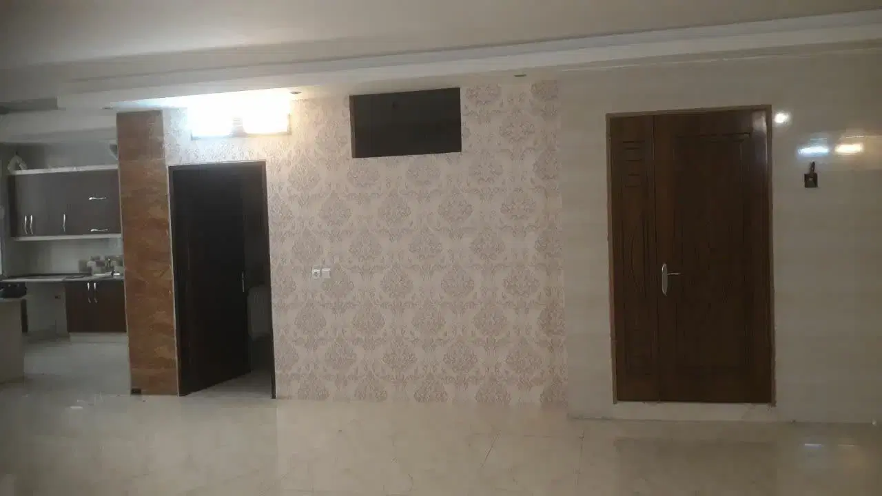 واحد تجاری زیر زمین 200 متر