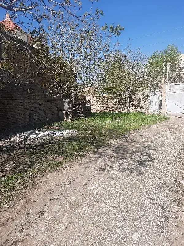 کارگاه ۲۵۰ متر در ملک ۱۲۵۰ متری