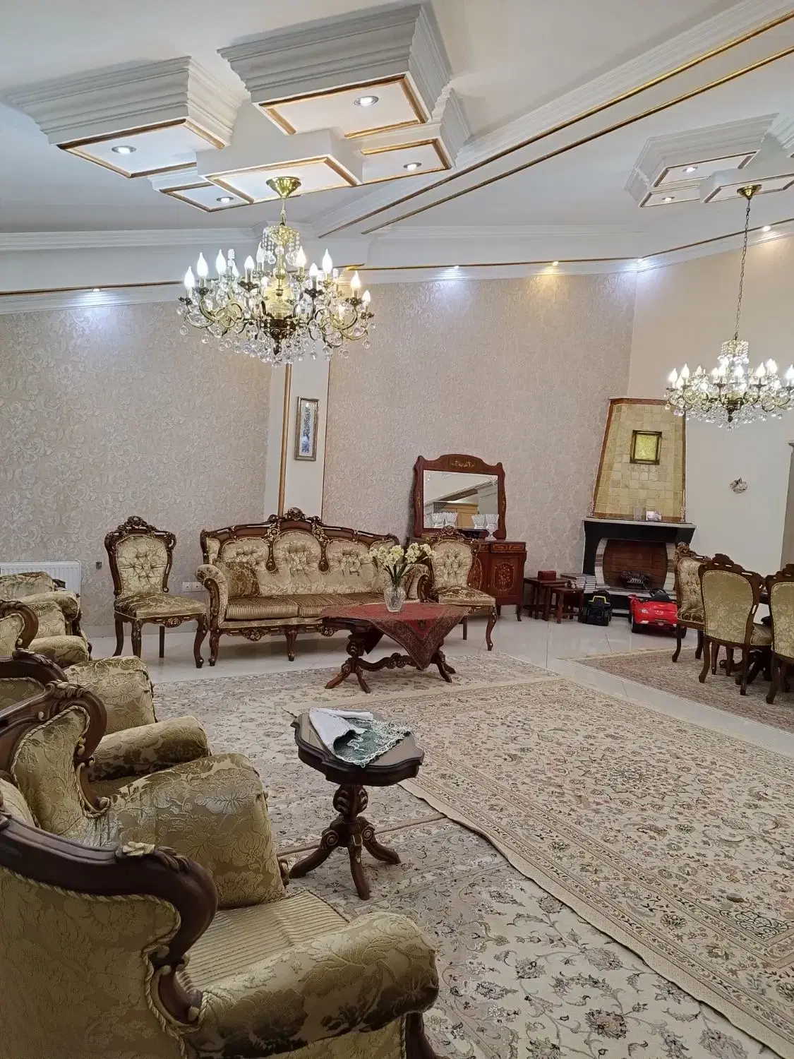 واحد ۱۸۶متری (تنها دو واحدی استثنایی شهرک بهاران)