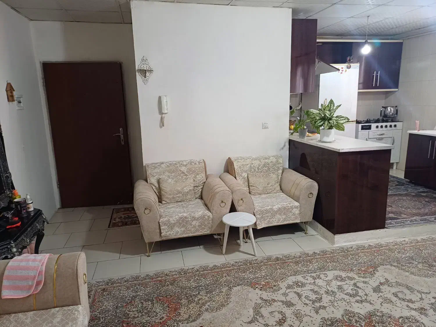مهرگان  طبقه دوم ۷۵ متر
