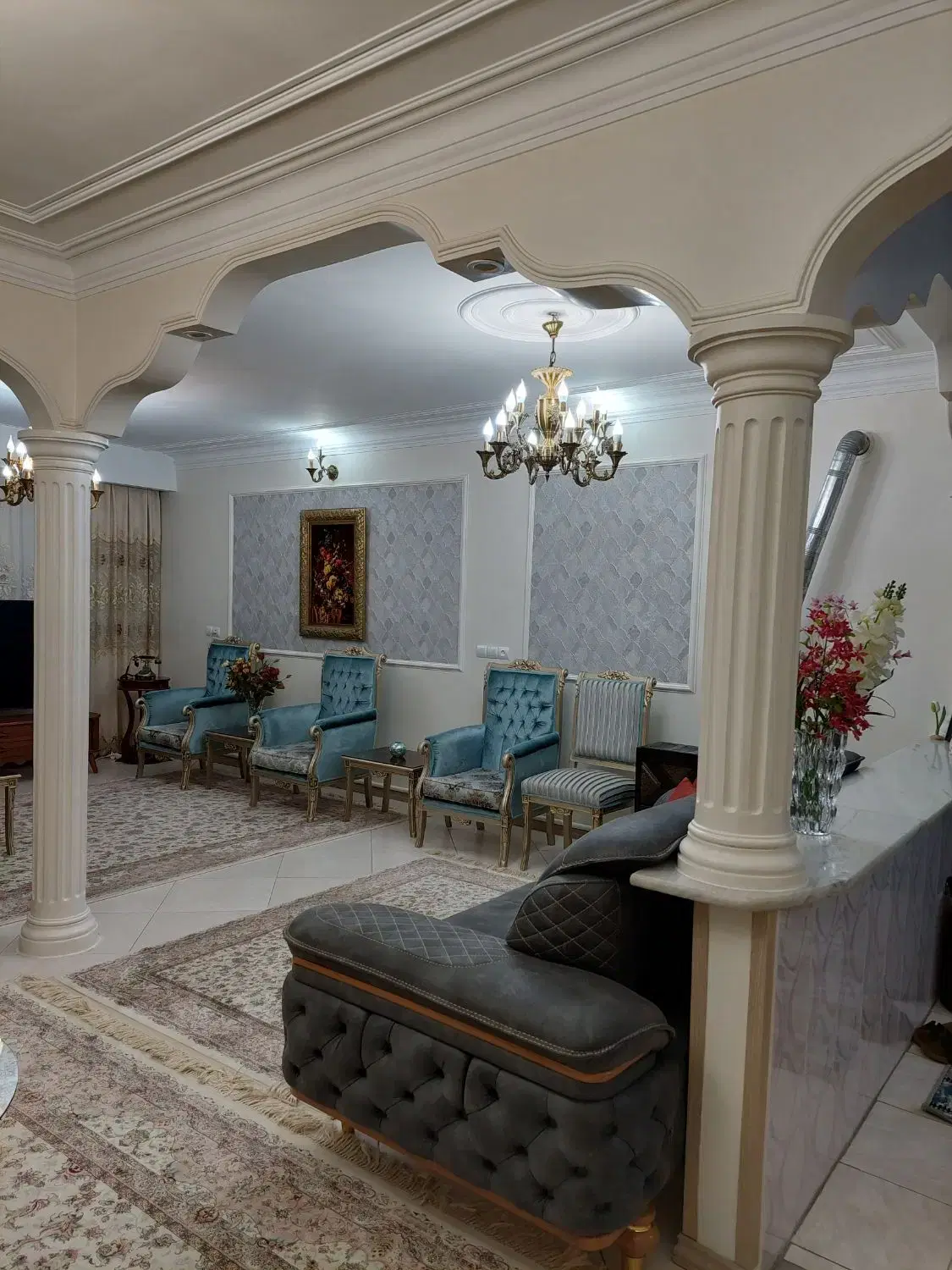 خانه ویلایی ۲۰۰ متری.بر ۱۰ متری.لوکس.دوطبقه.