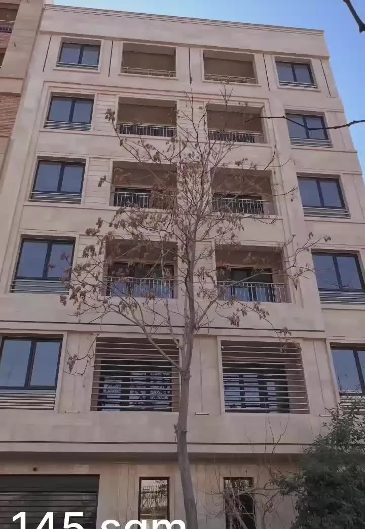 ۱۴۵ متر آپارتمان نوساز فردوس غرب با تراس