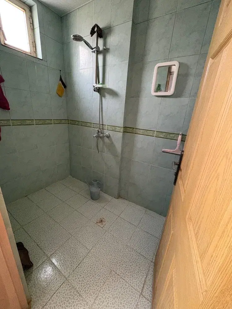 واحد جنوبی۱۰۲متراندیشه