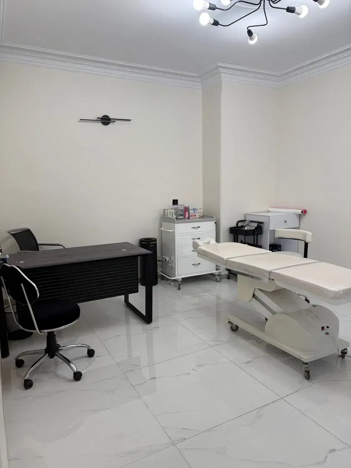 اجاره ۳ اتاق بصورت جداگانه از مطب تازه تاسیس