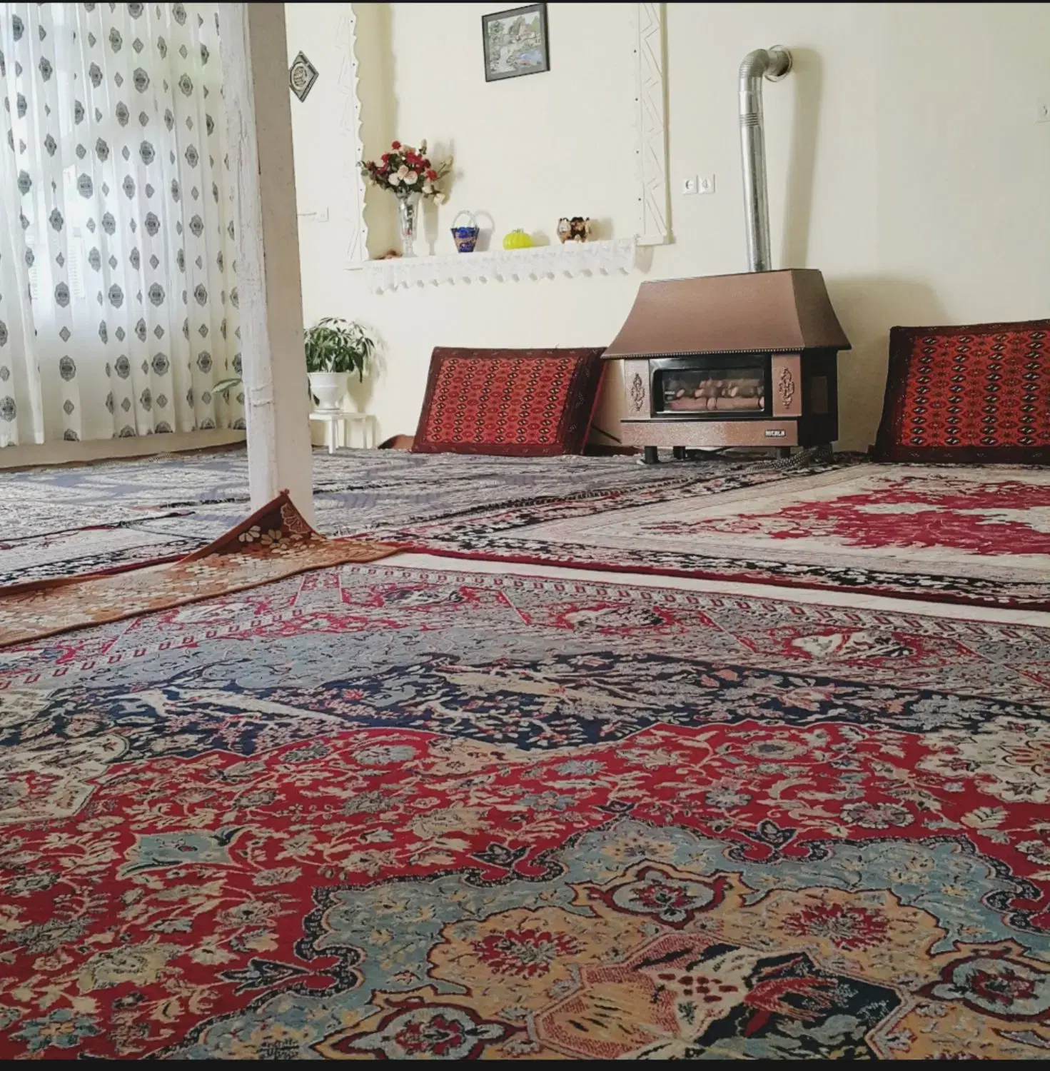 ویلایی۱۹۰متری تراکم ۴طبقه بالای پیلوت