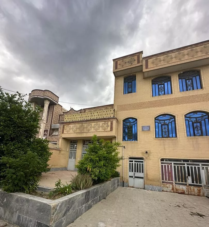 منزل دوطبقه