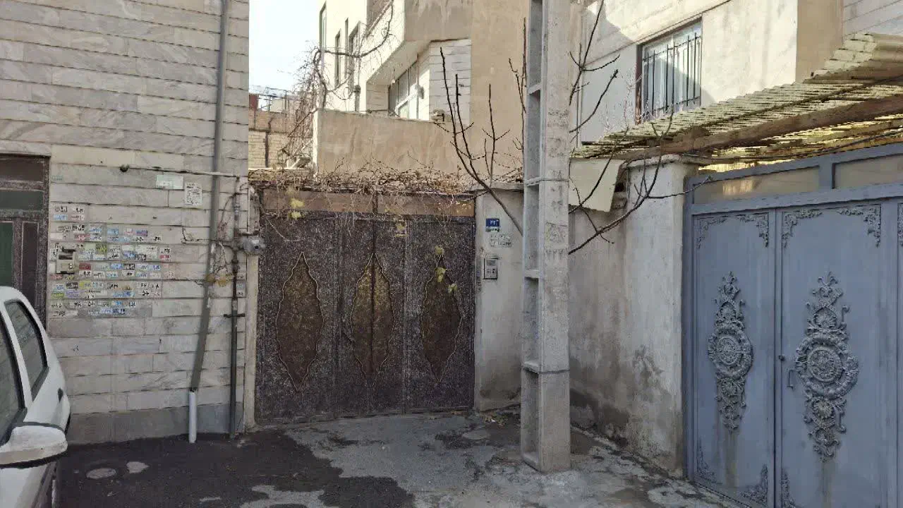 ملک ویلایی ۲ طبقه