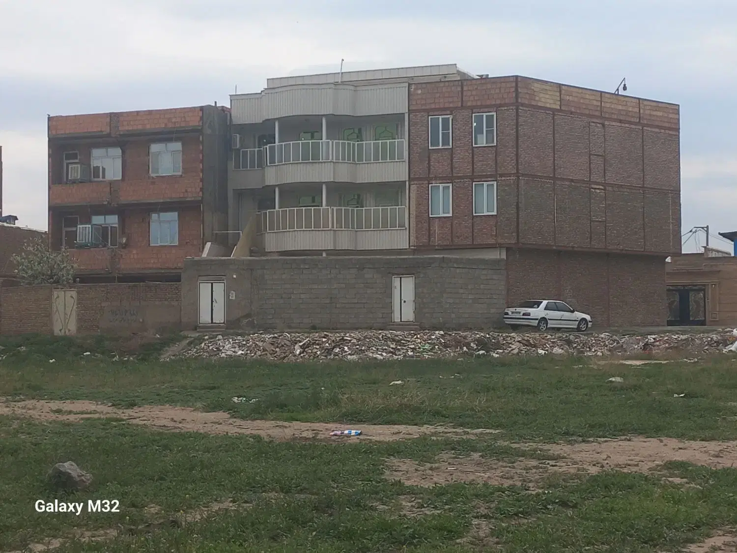 زمین قولنامه ای