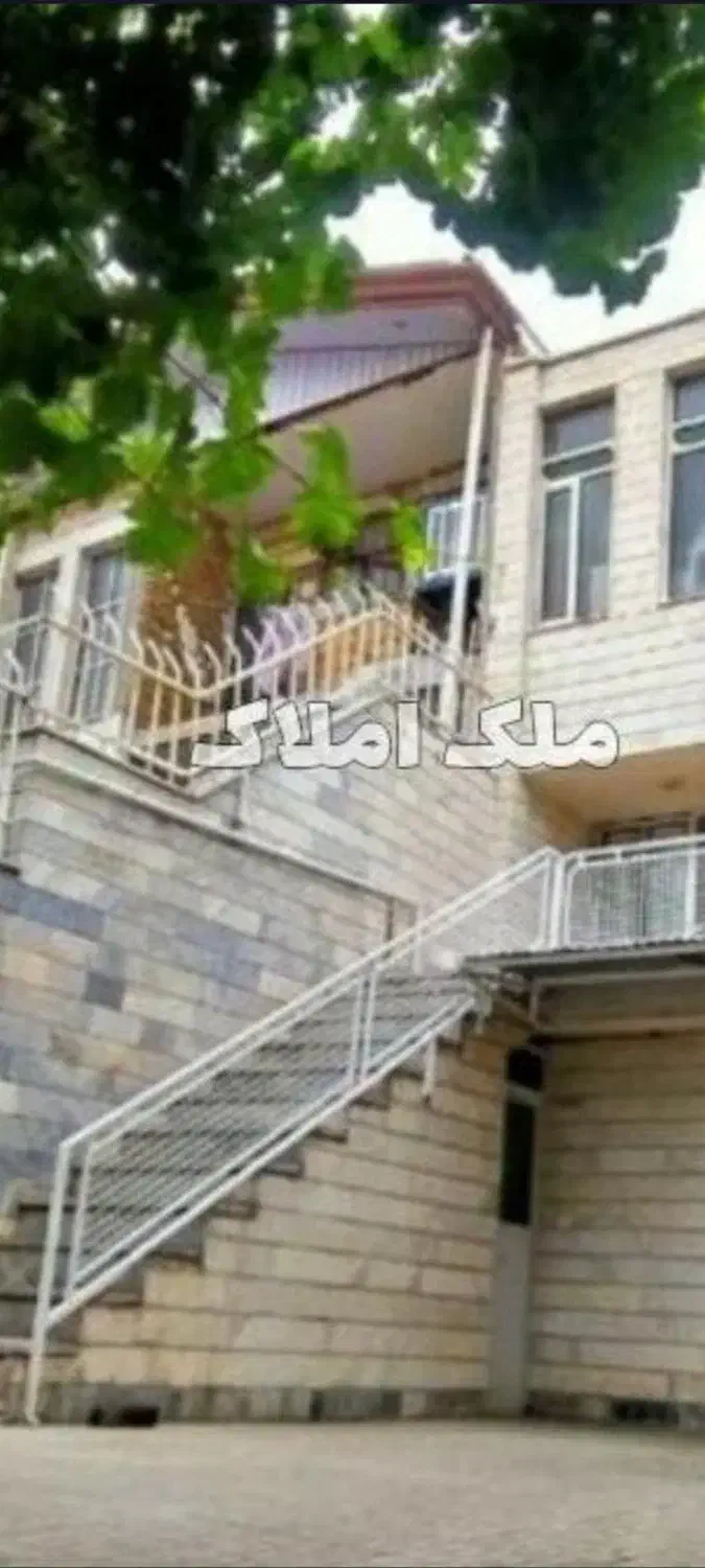 766 متر کلنگی _ 3 طبقه _ ملک شمالی _ آماده تحویل