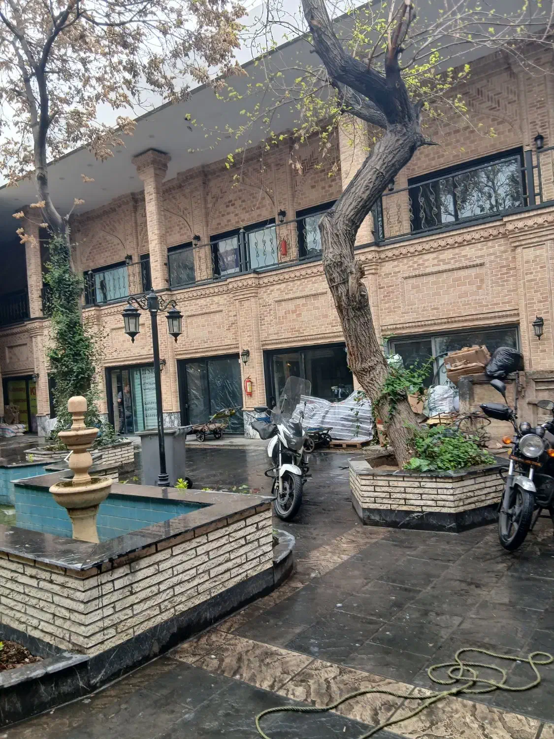 اجاره مغازه دربازارچهل تن