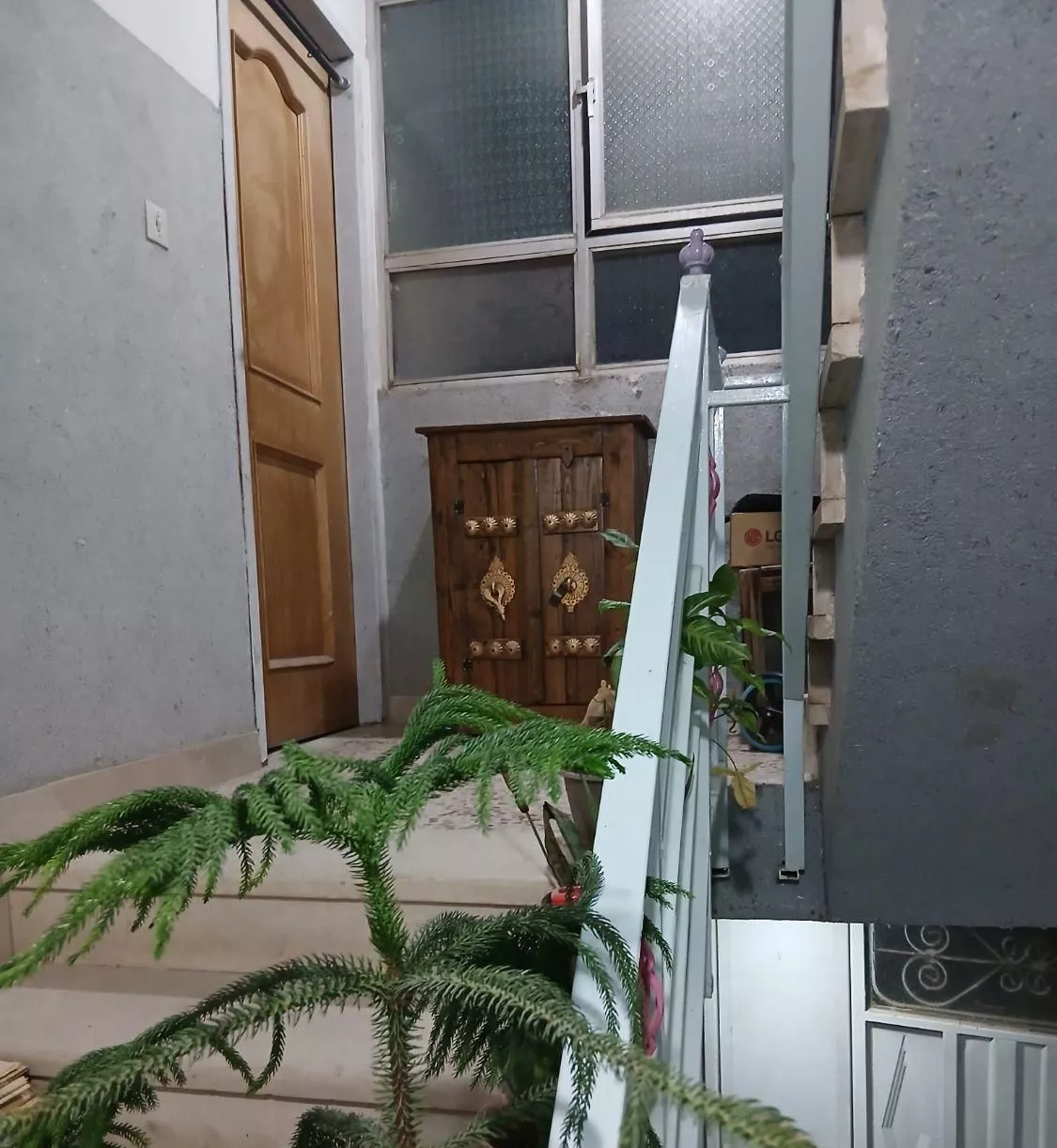 سوئیت ۲۰ متری تمیز در مرکز فلاورجان