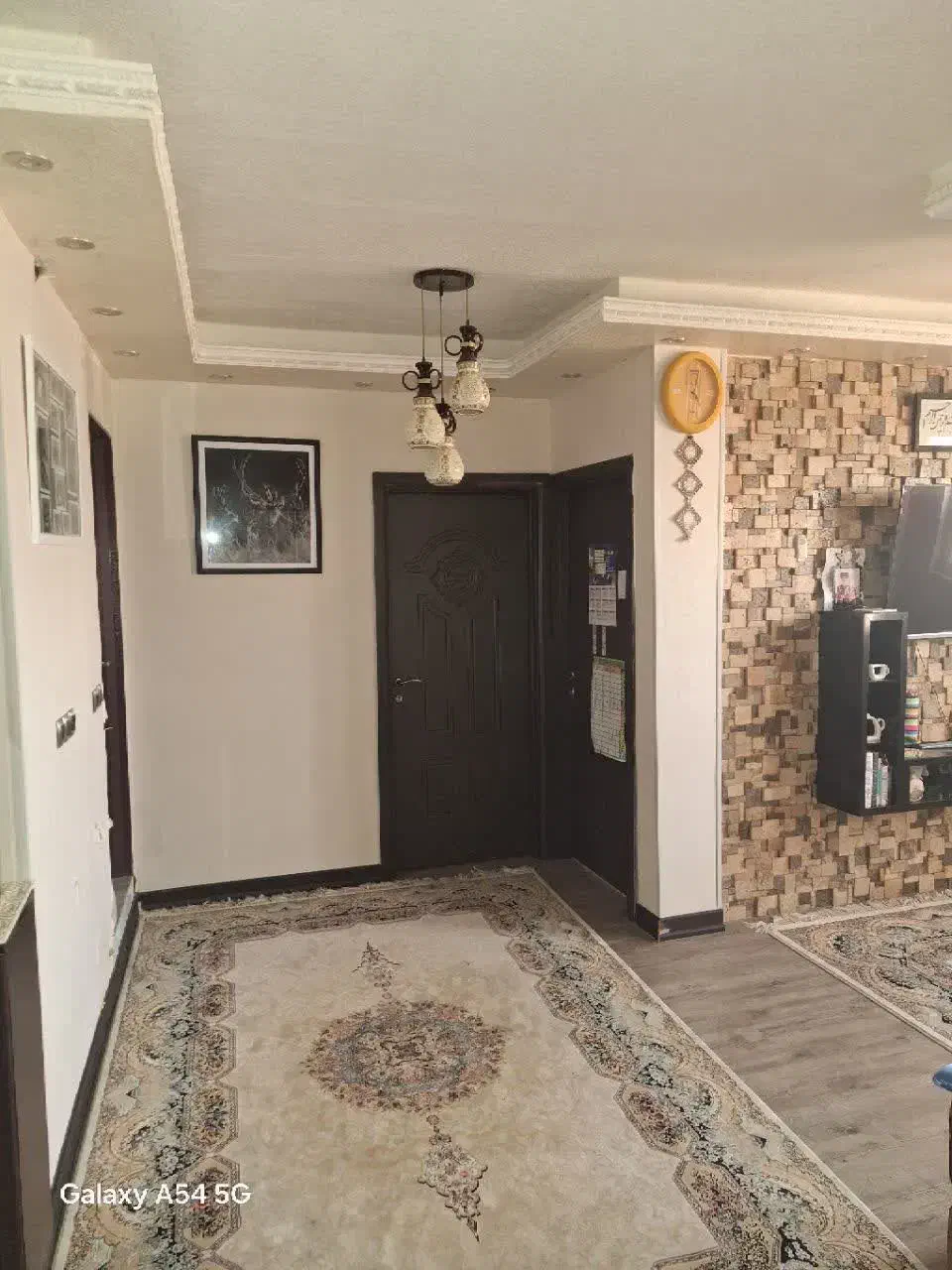 آپارتمان 83 متری سنگی