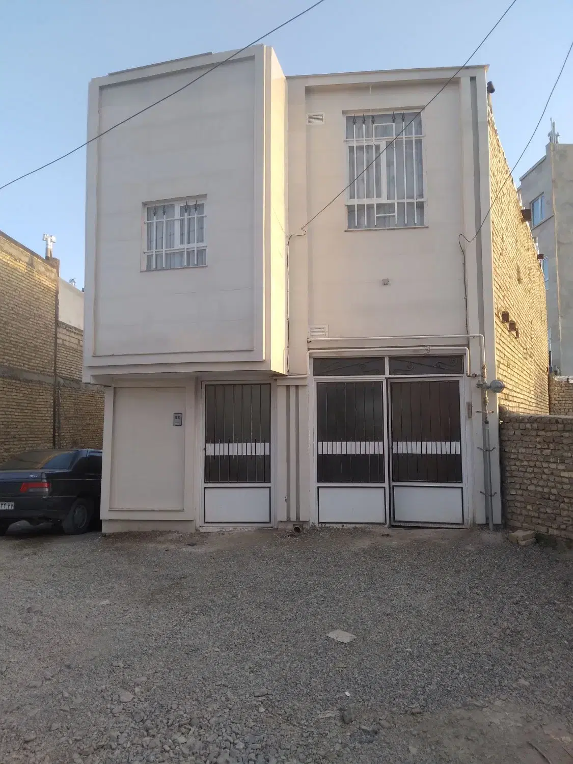 خانه دو طبقه در ابریشم