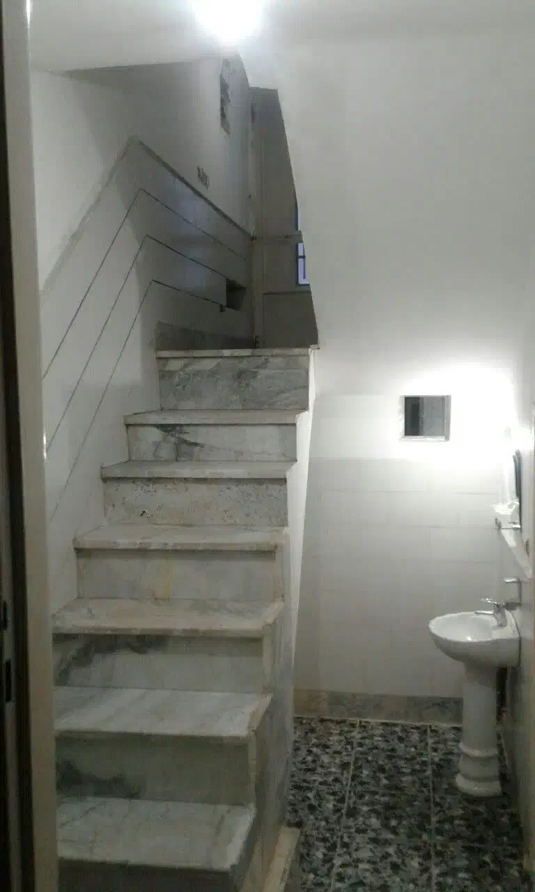 خ کارگر مهستان زیر زمین راه جدا شیک