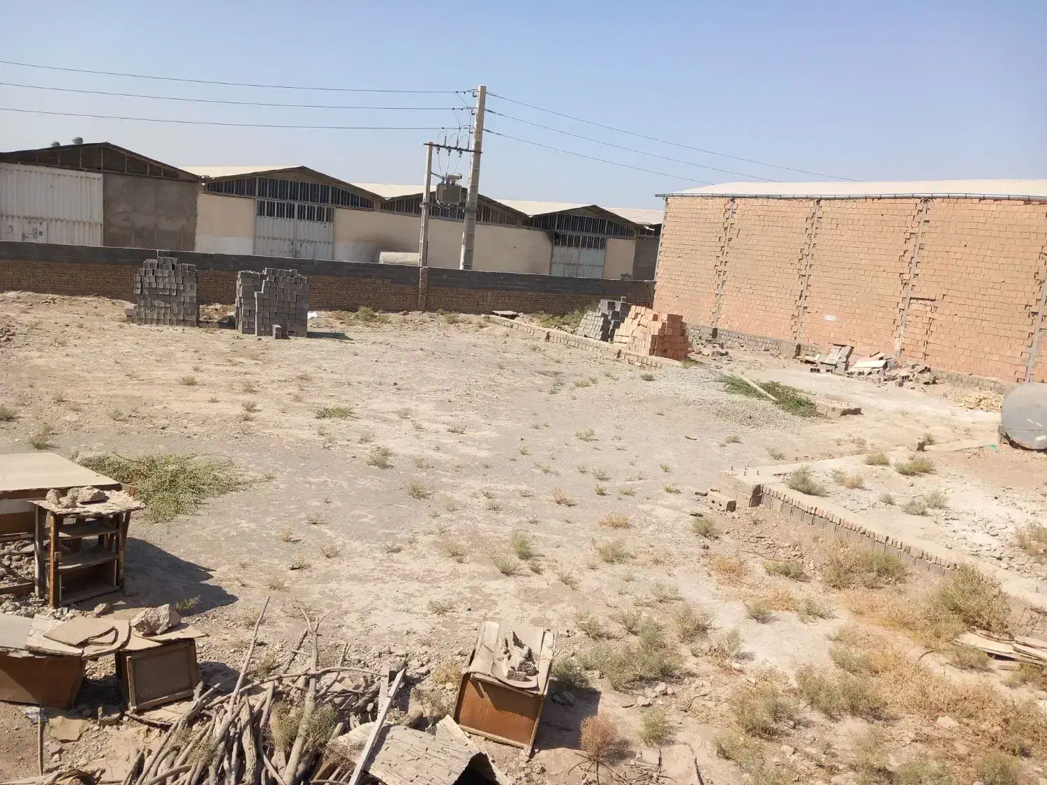 چهاردیواری