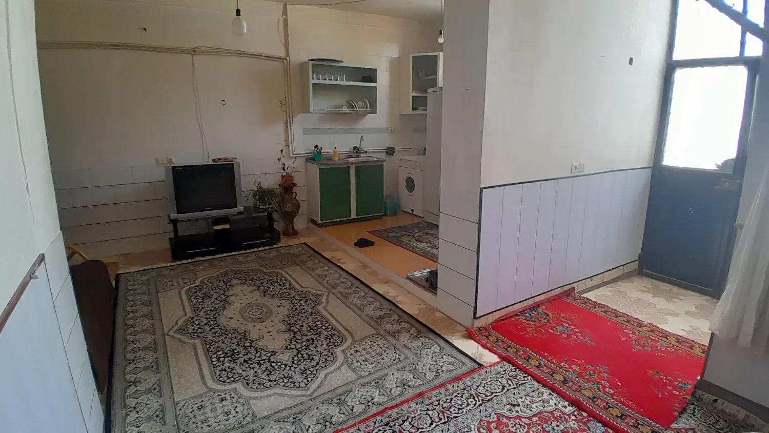 سوییت پارکینگدارمرکز شهر+خونه باغ هم چسپیده به شهر