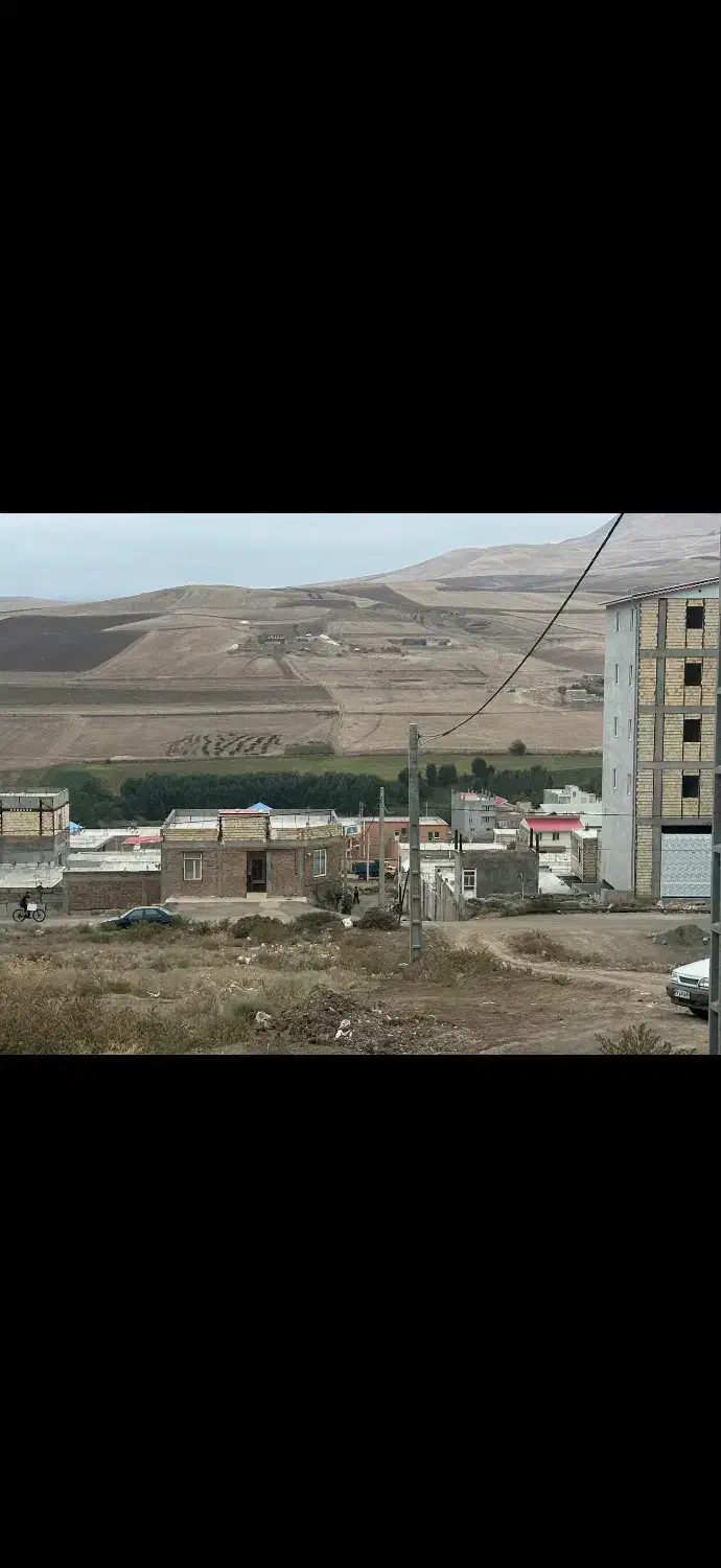 زمین ۲۰۰ متری