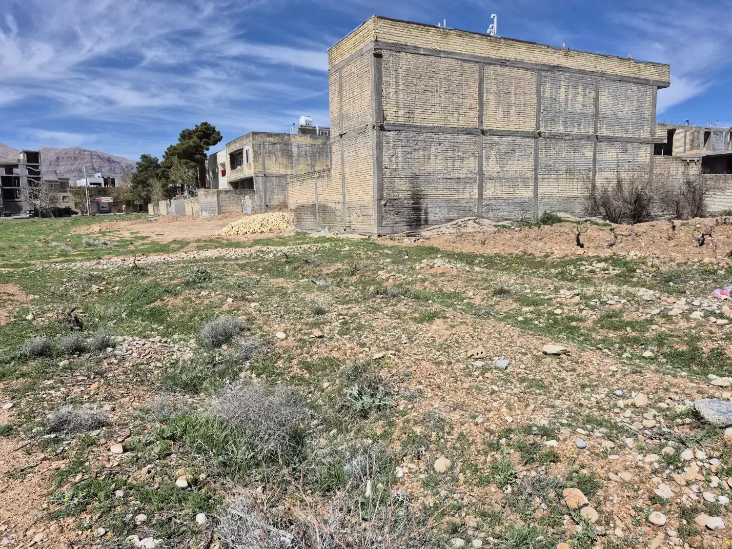 زمین زراعی گویم