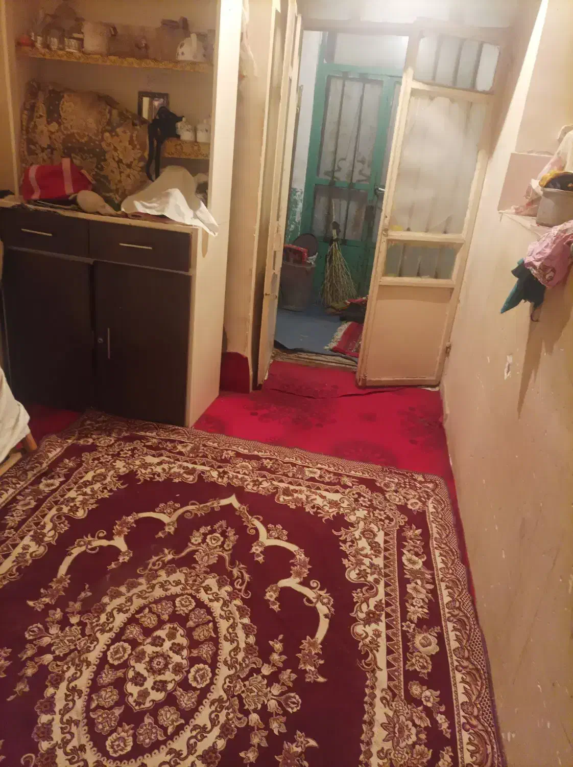 خانه اجاره ا قدیمی خیابان سرباز کوچه گلستان یا43