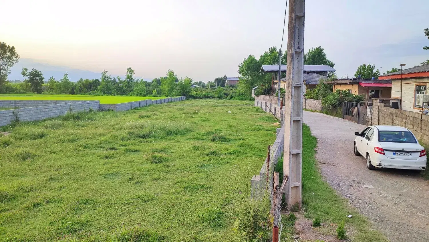 ۳۰۰ متر زمین مسکونی