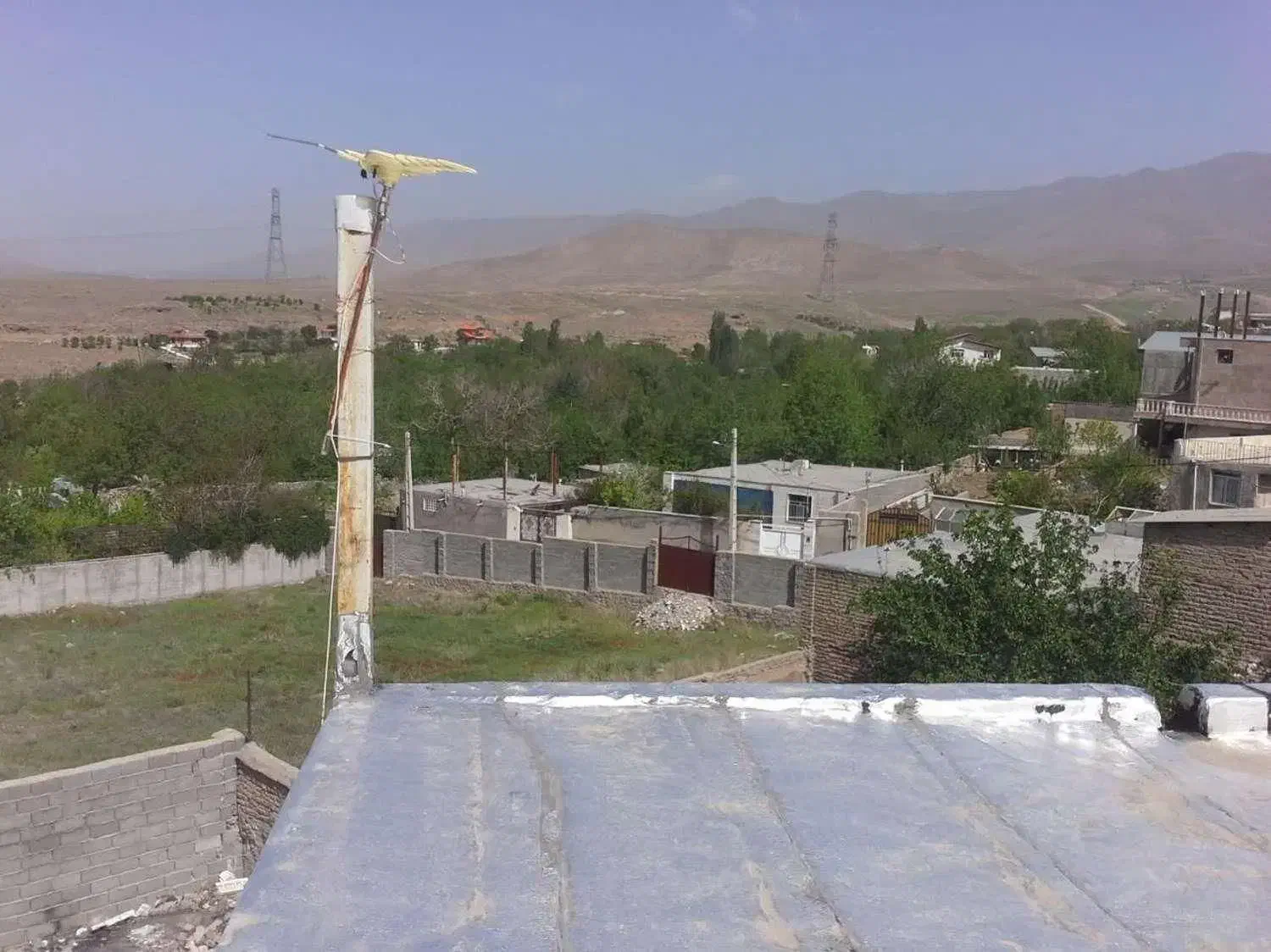 ملک تجاری و مسکونی سند دار