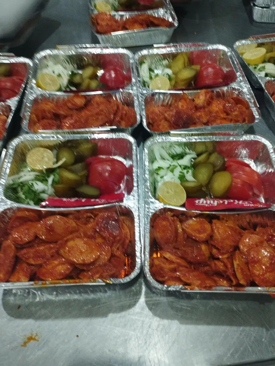 واگذاری تهیه غذا با تمام وسایل
