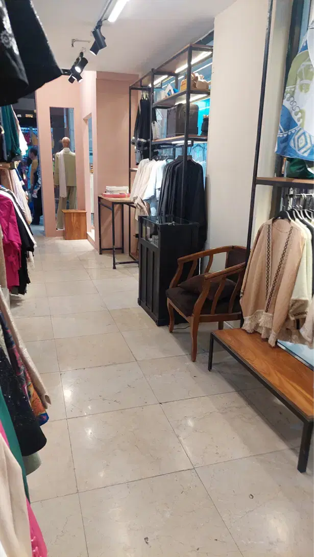 رزسنتر مغازه ۲۸ متری مناسب طلا فروشی