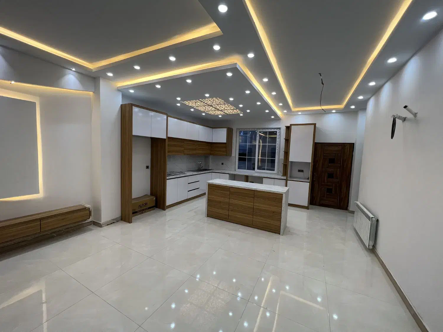 فروش ویلا استخردار نوساز سنگاچین بندرانزلی