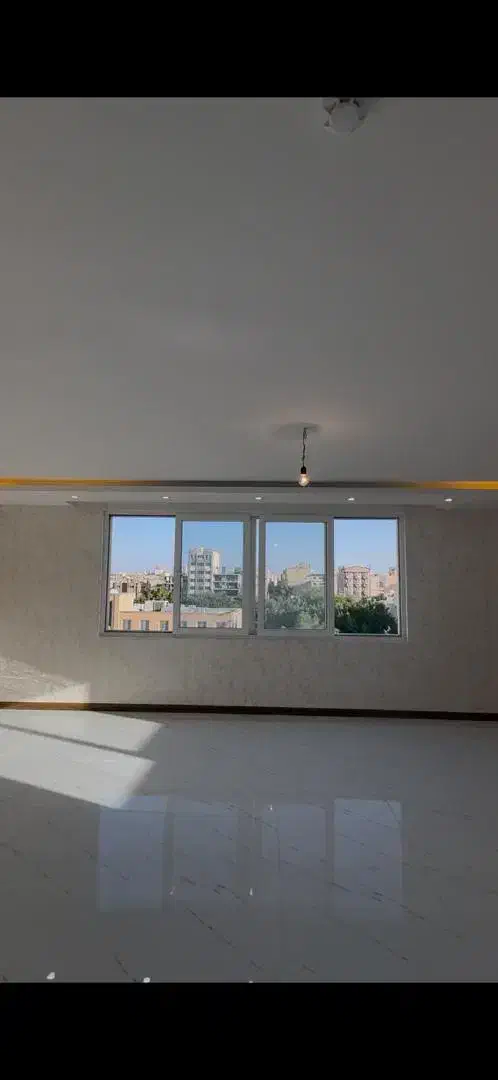 فروش آپارتمان صفر ،سالن بزرگ، لوکیشن عالی