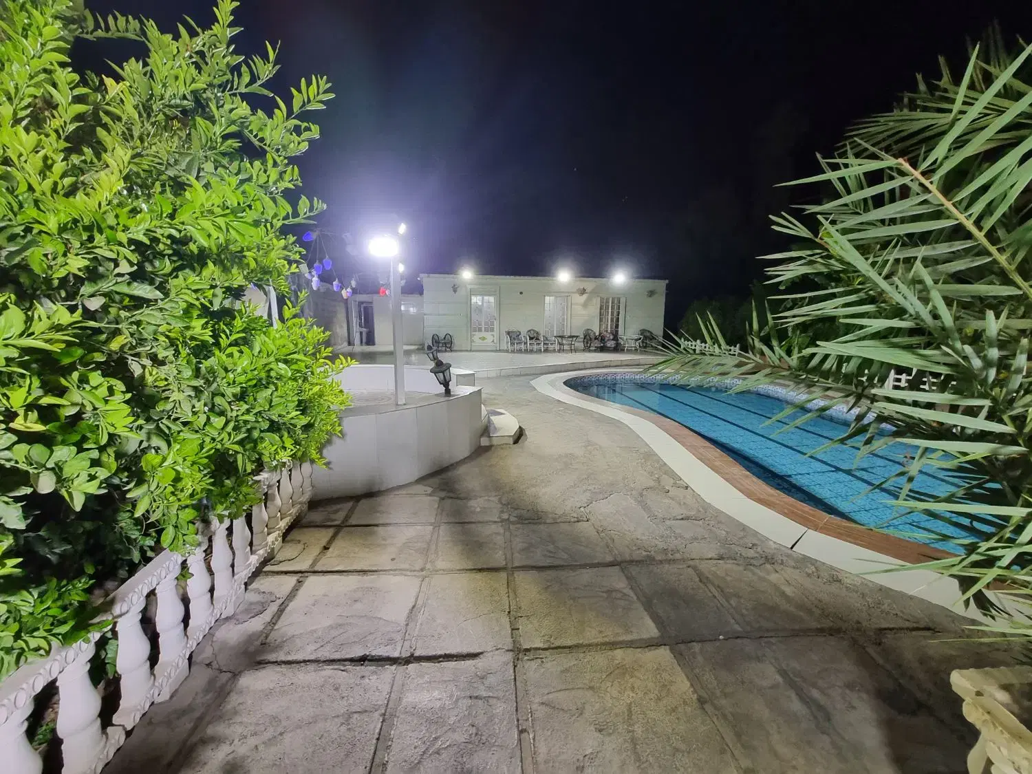 باغ ویلا