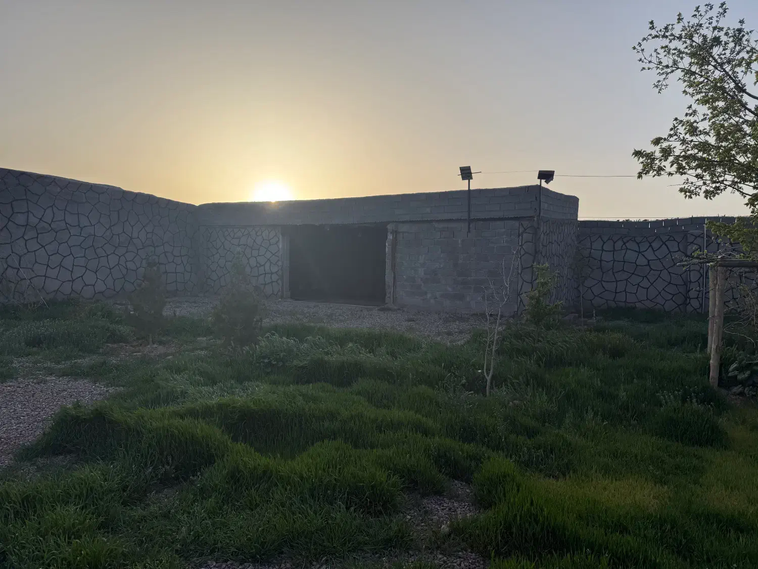 خانه باغ    ۴۰کیلومتری قوچان(روستای شفیع)